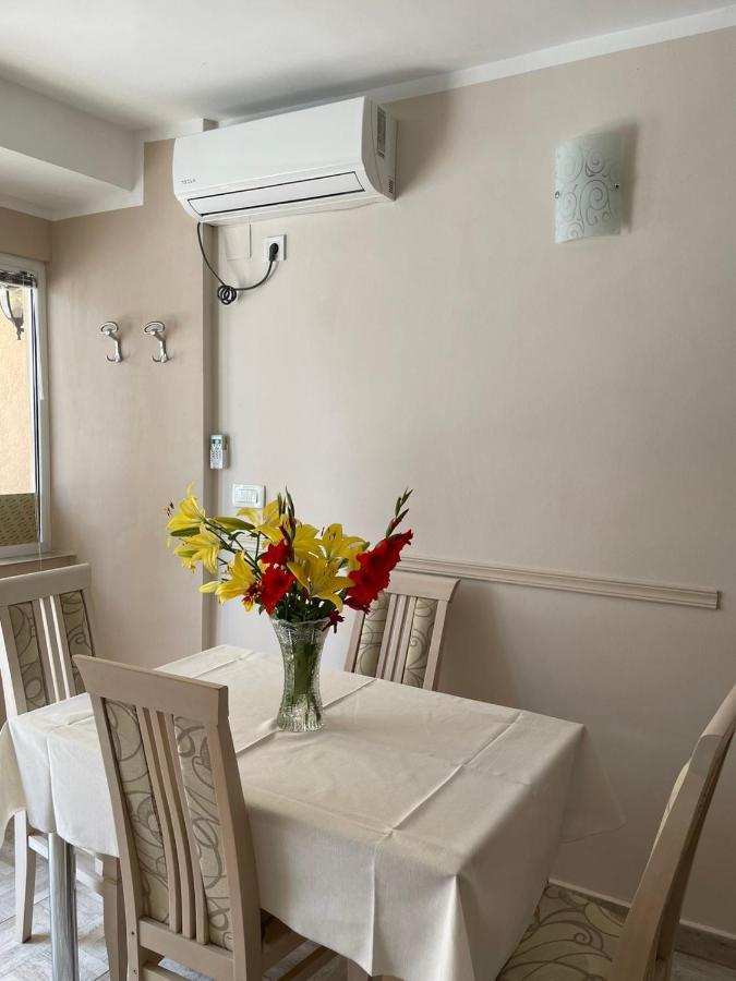Apartman Pijavica Bijela Esterno foto