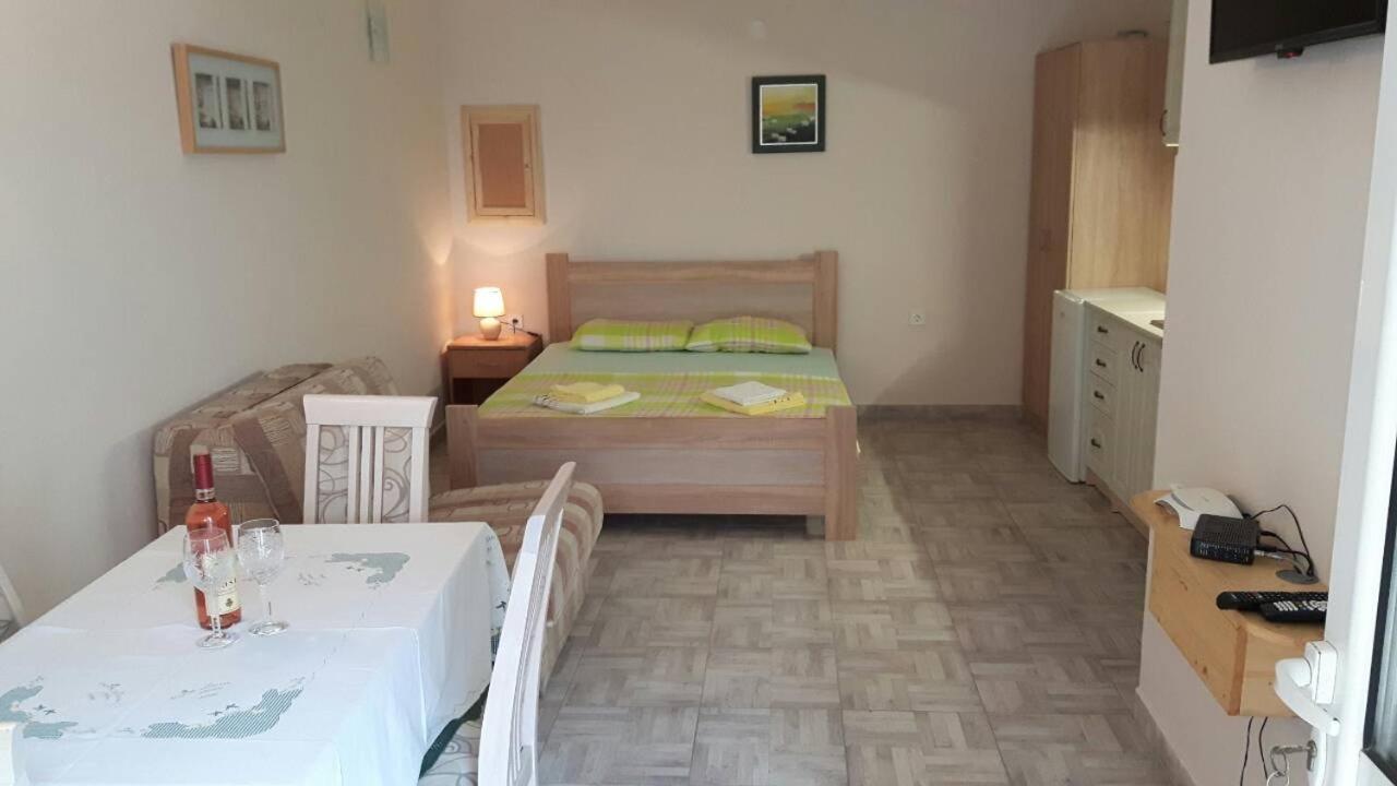 Apartman Pijavica Bijela Esterno foto